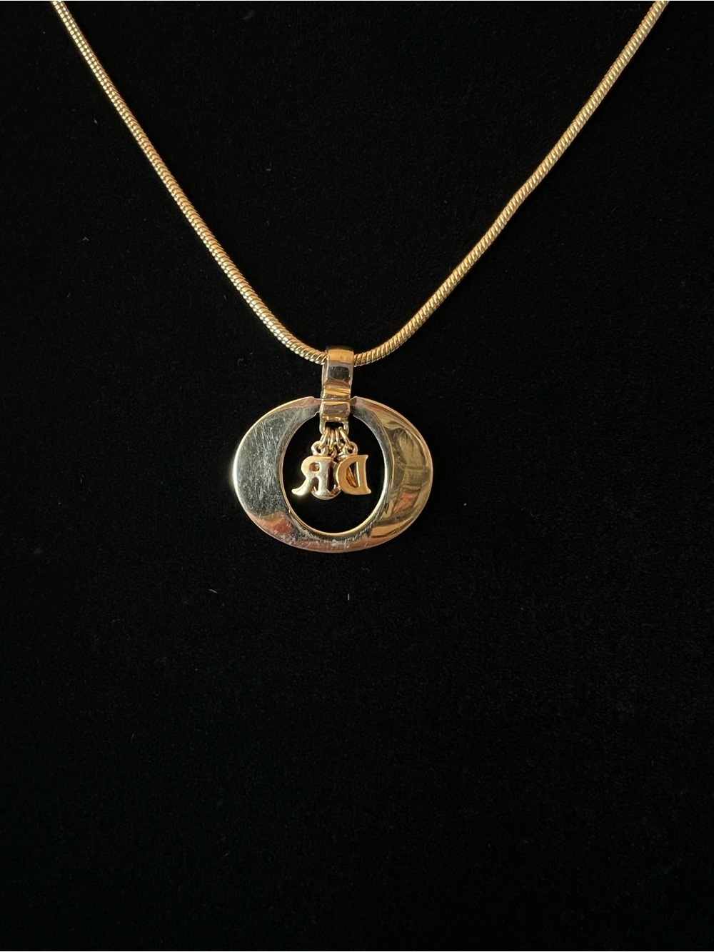 Dior Necklace with logo pendant - Picture 3 of 5